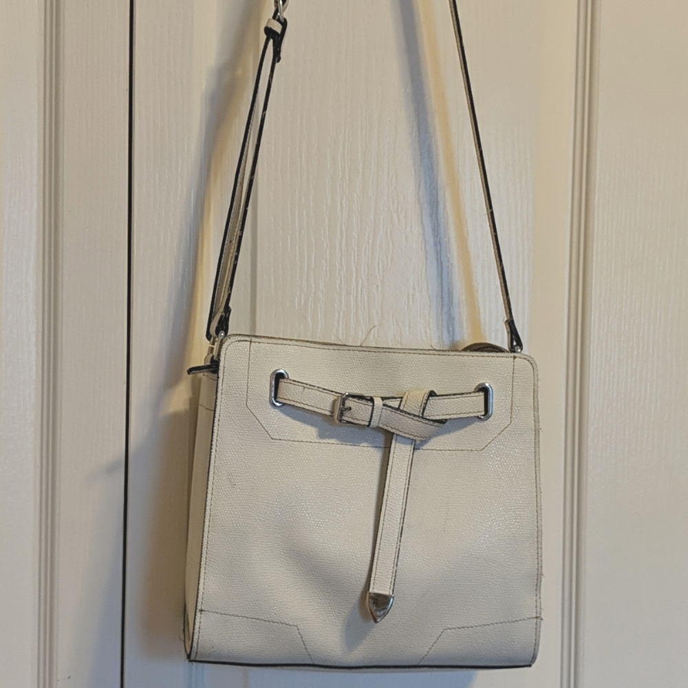 White Crossbody Bag 🤍